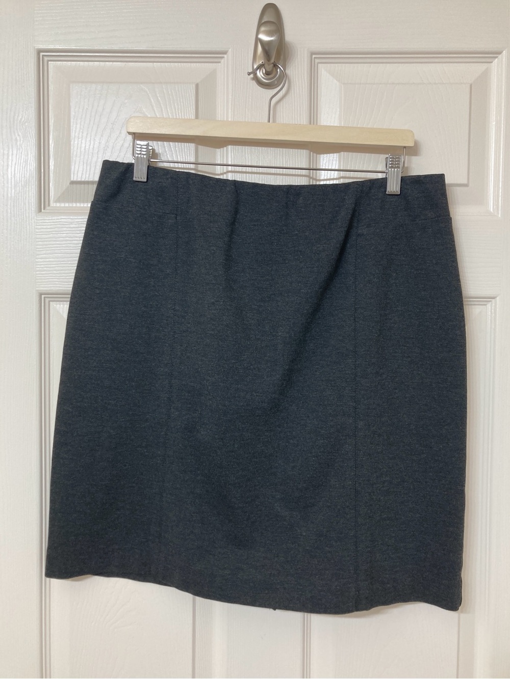 J. Jill Heathered Gray Stretch Ponte Knit Pencil Skirt Medium Office Preppy